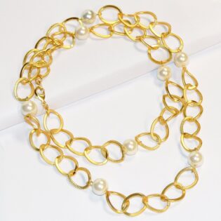 KARINE SULTAN - Elegant Pearl Necklace & Medallion Charm Pendant: Gold